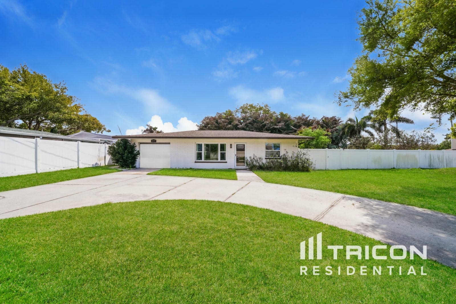 2277 S Lagoon Circle Clearwater FL