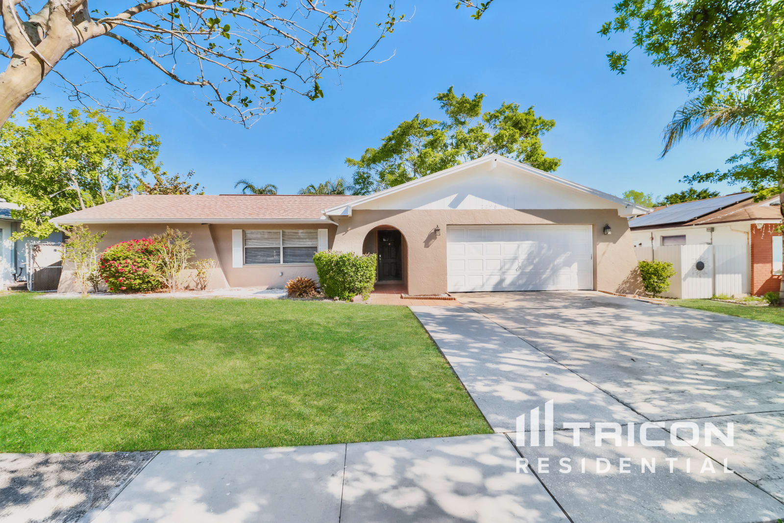 2290 Colonial Drive Dunedin FL