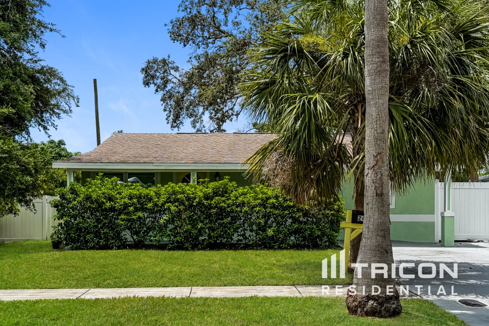 2474 17Th Avenue N St Petersburg FL