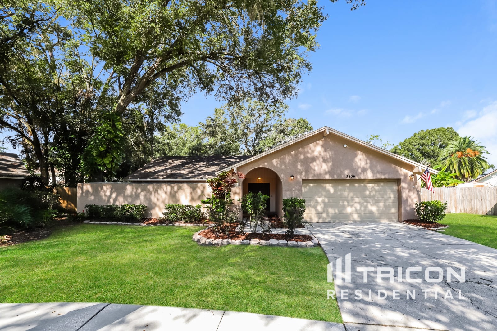 3206 Shady Glen Circle Tampa FL