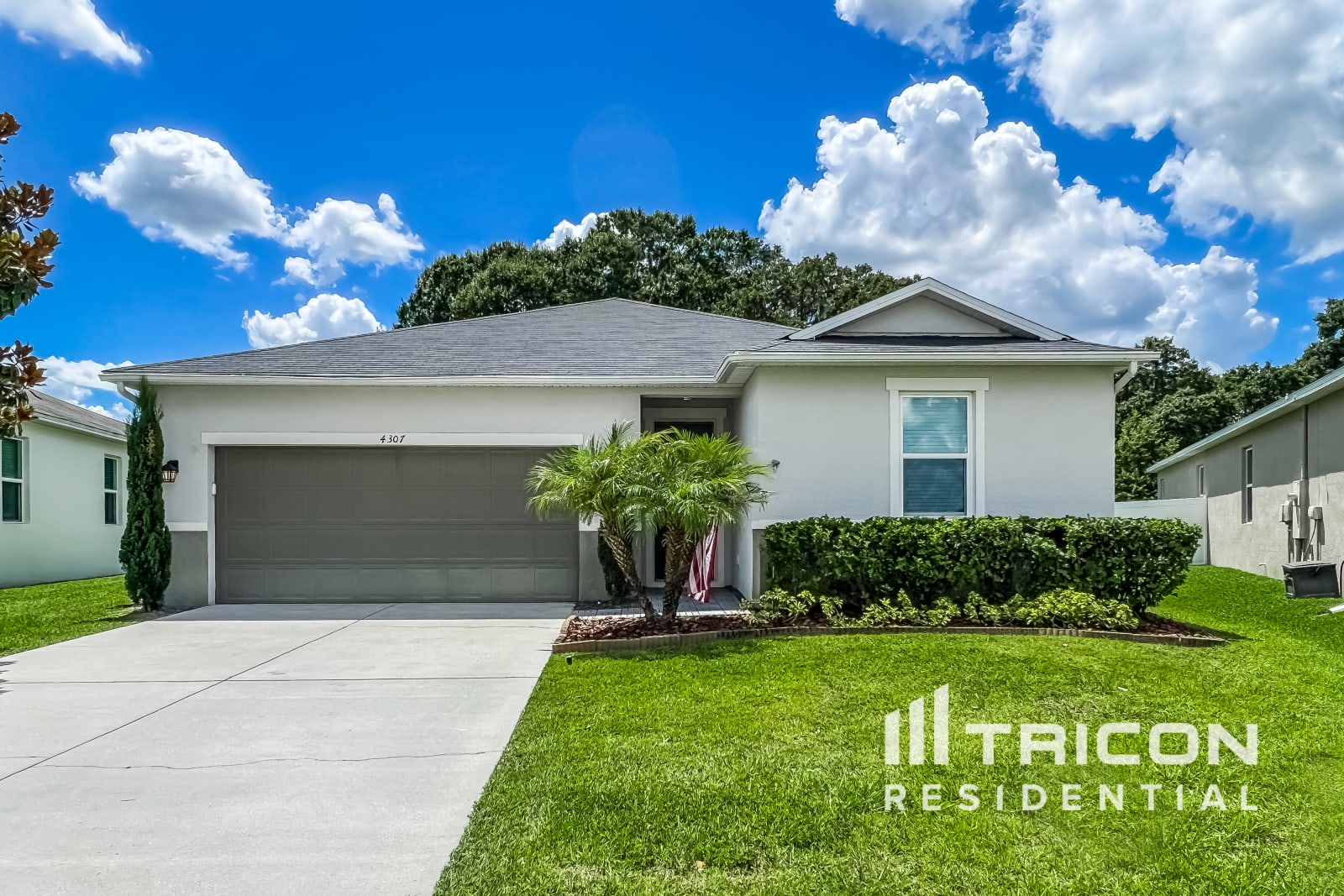 4307 Moon Shadow Loop Mulberry FL