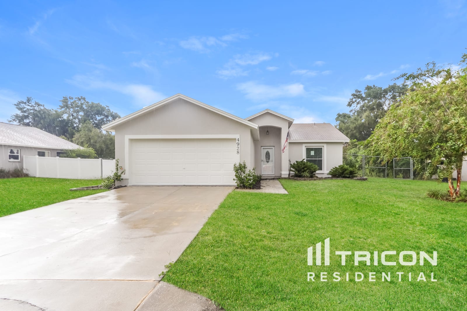 4928 Palm View Drive N Mulberry FL