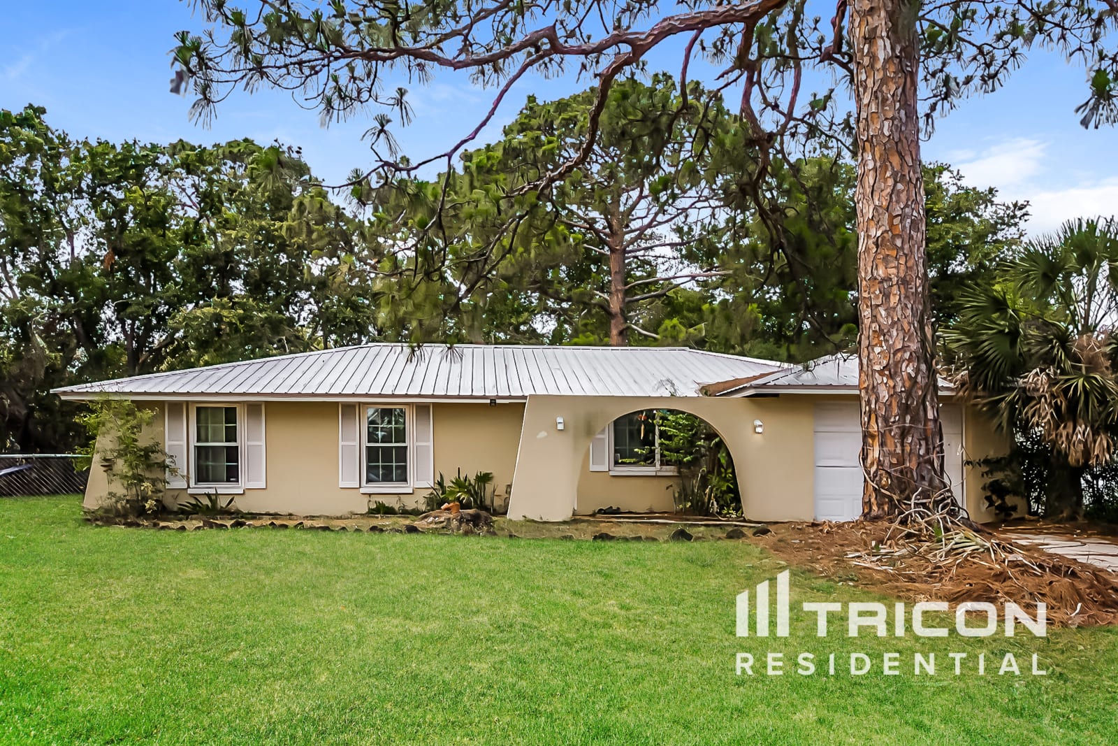5058 Silk Oak Dr Sarasota FL