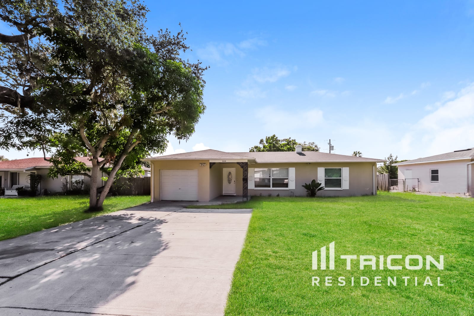 5235 Robin Lane North St Petersburg FL