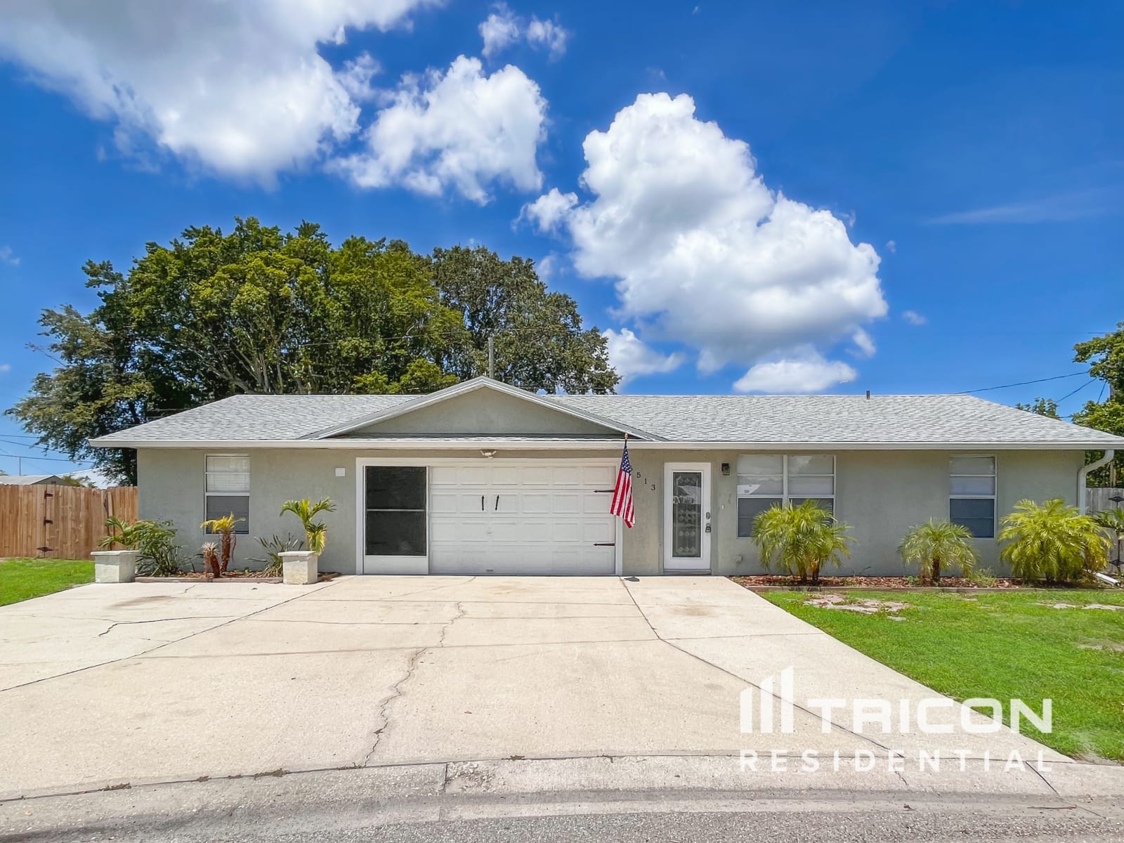 5513 3rd Avenue Plaza W Bradenton FL