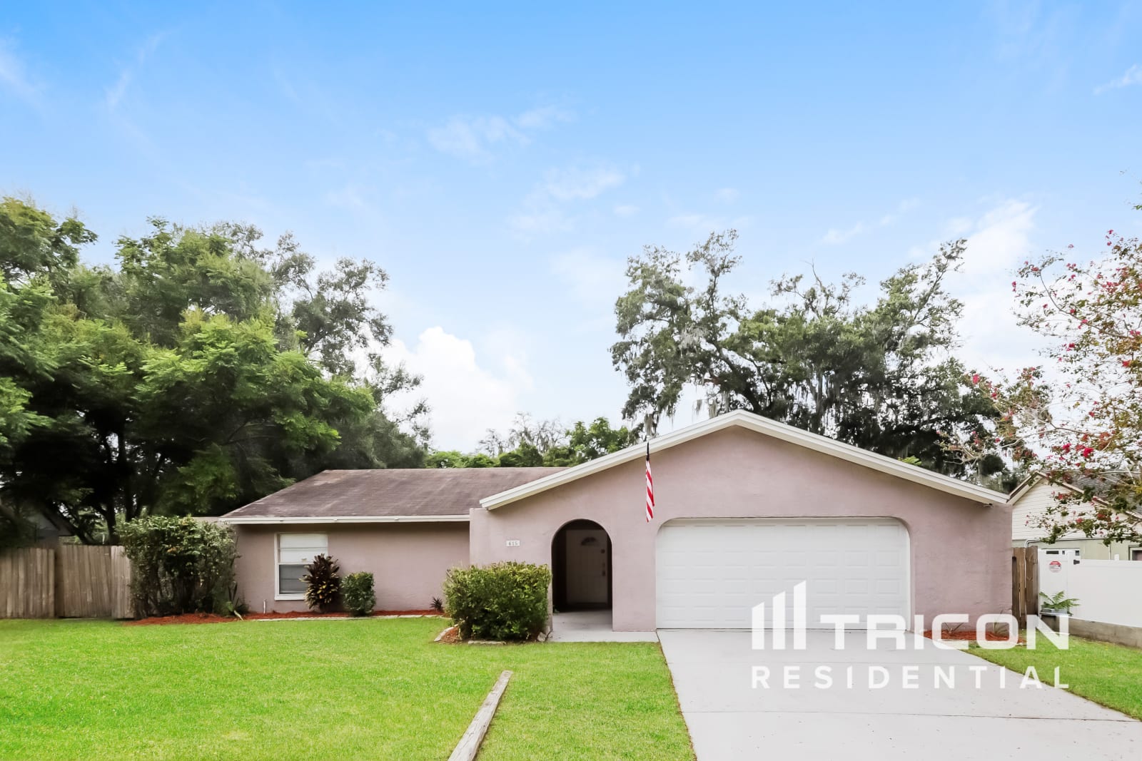 615 Forest Hills Drive Brandon FL