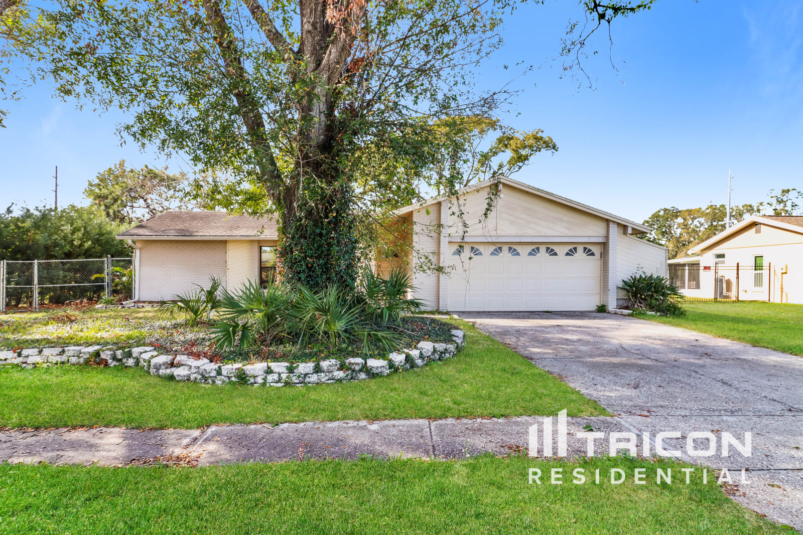 646 Pine Forest Drive Brandon FL