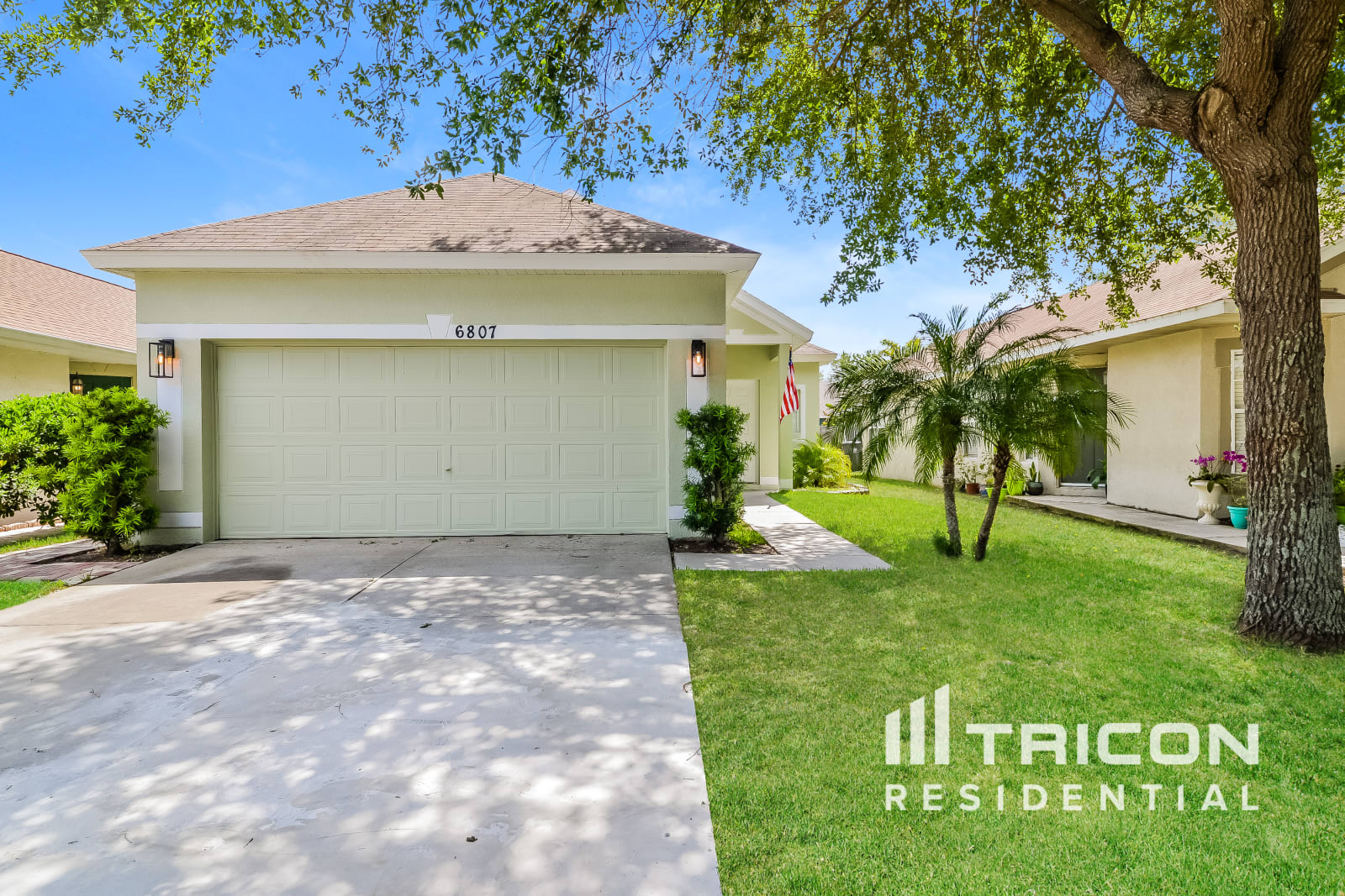 6807 Exeter Park Place Apollo Beach FL