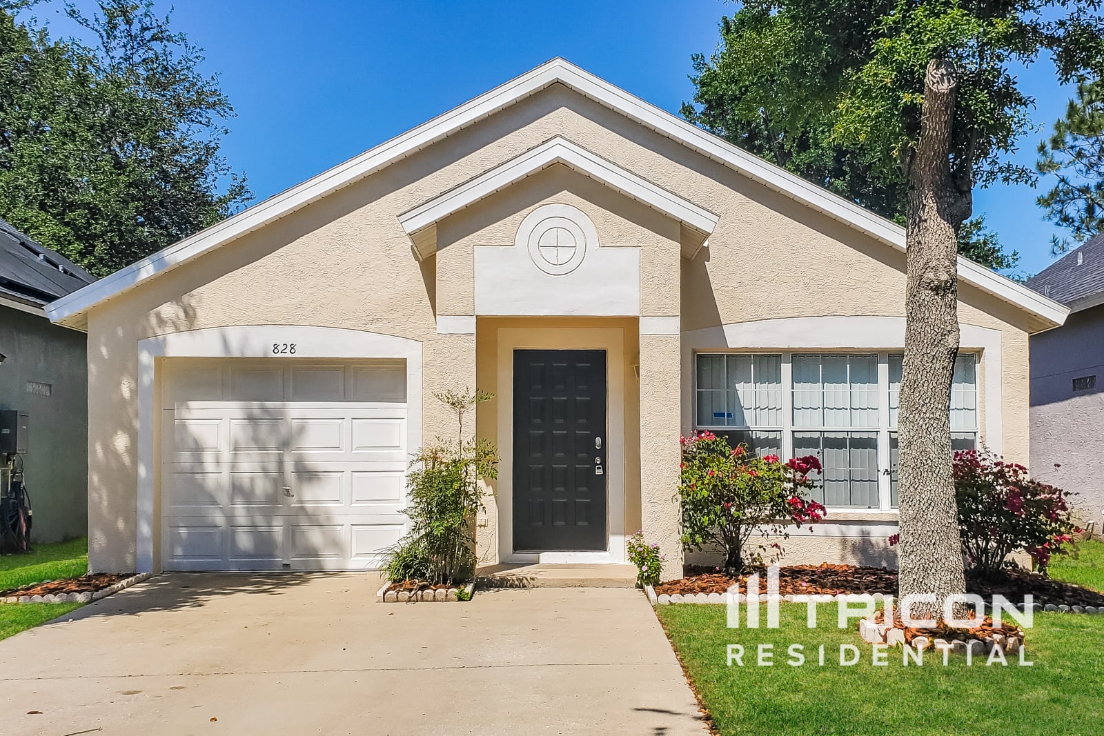 828 Cape Cod Circle Valrico FL