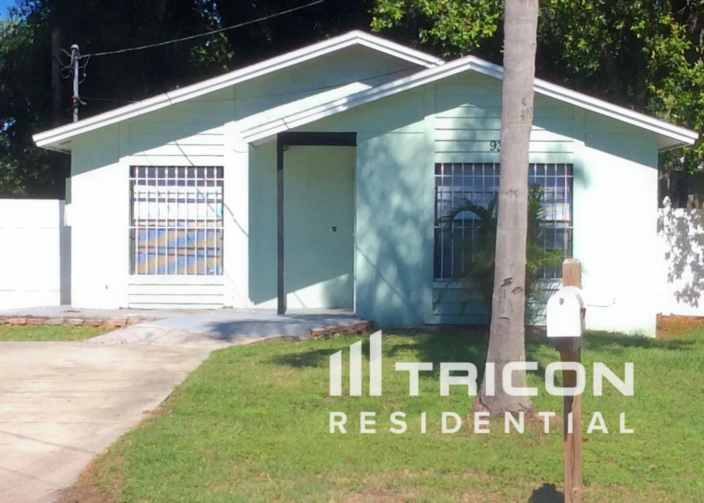 9304 N Elmer Street Tampa FL
