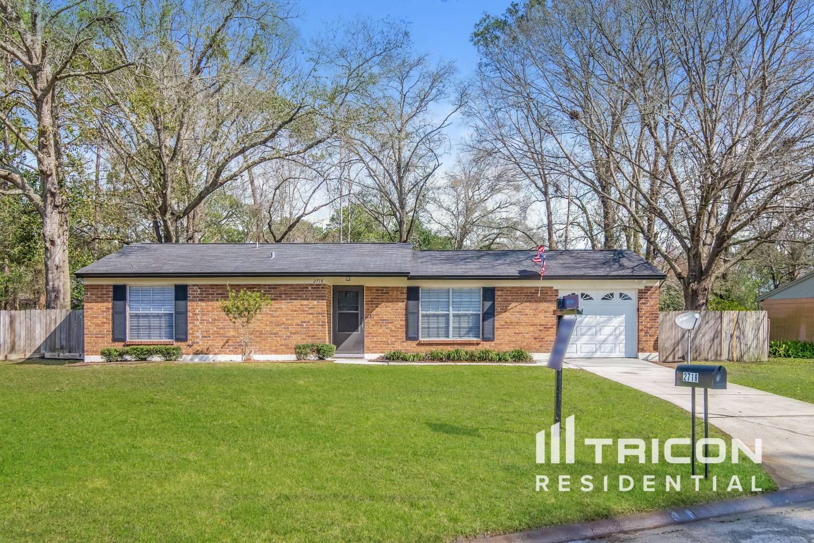 2718 Pinewood Boulevard N Middleburg FL