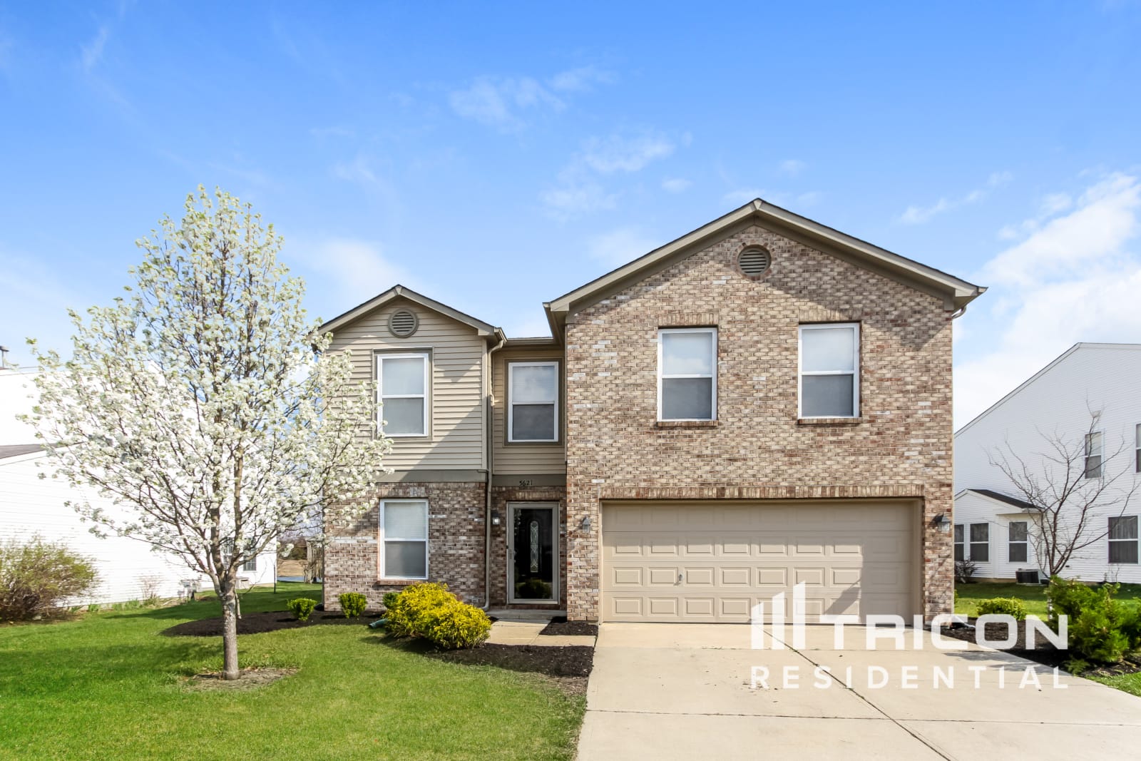 5621 Grassy Bank Drive Indianapolis IN