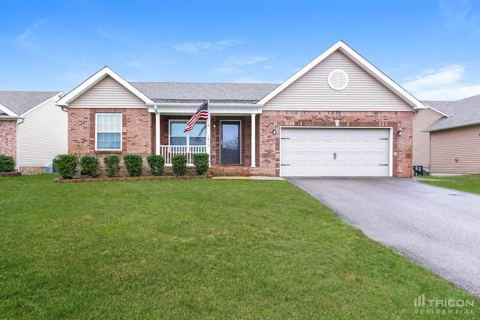 1813 Lakin Lane Columbia TN