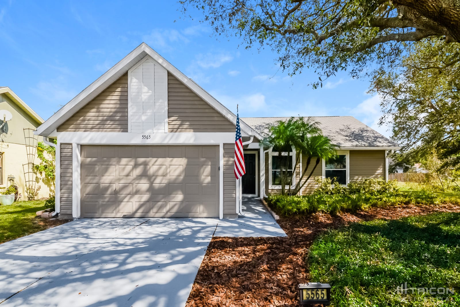 5565 34th Court E Bradenton FL