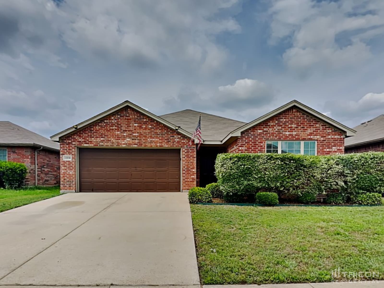 12236 Hunters Crossing Lane Burleson TX