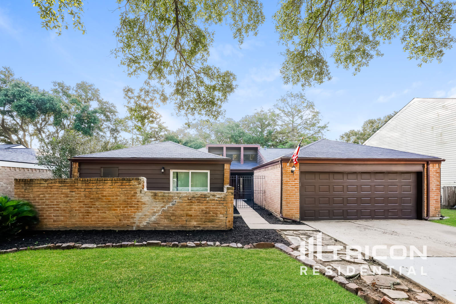 2006 Fernspray Lane Houston TX