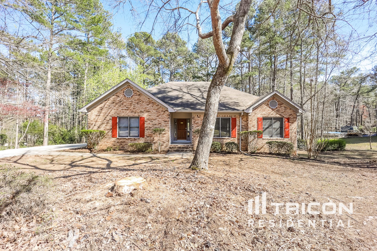 140 Vista Ln Tyrone GA
