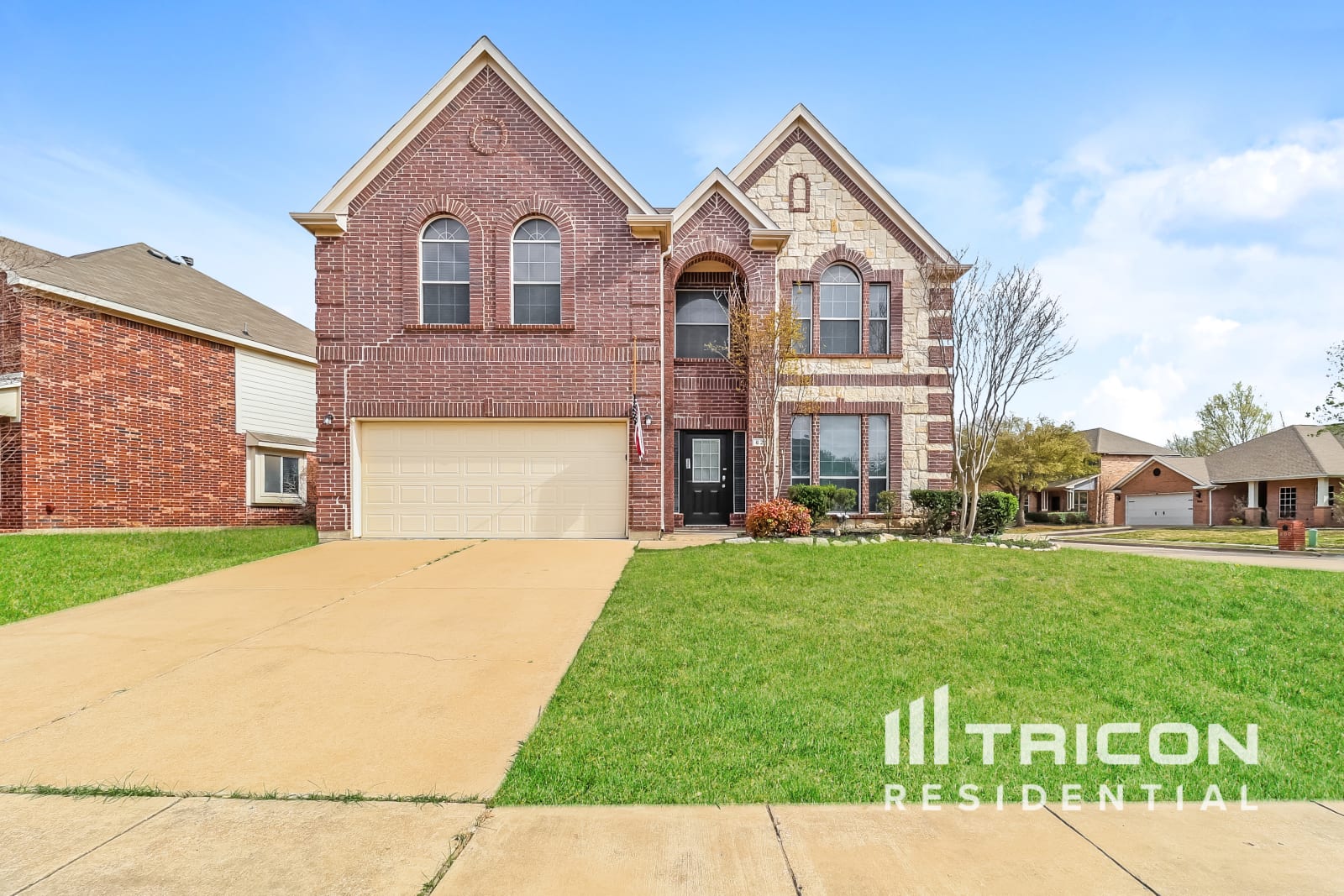 621 Bur Oak Dr Burleson TX