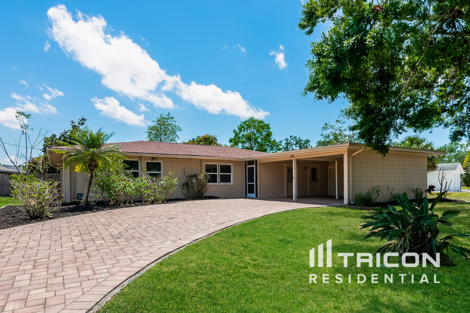 1228 Doris Drive Sarasota FL