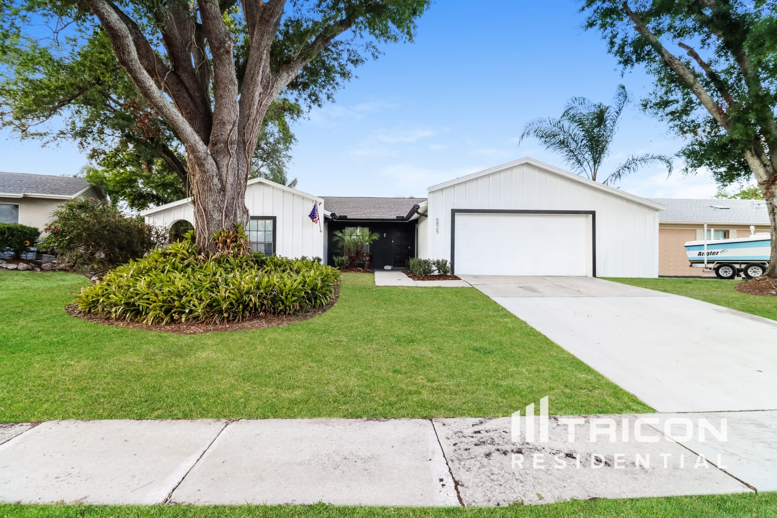 6825 Mitchell Circle Tampa FL