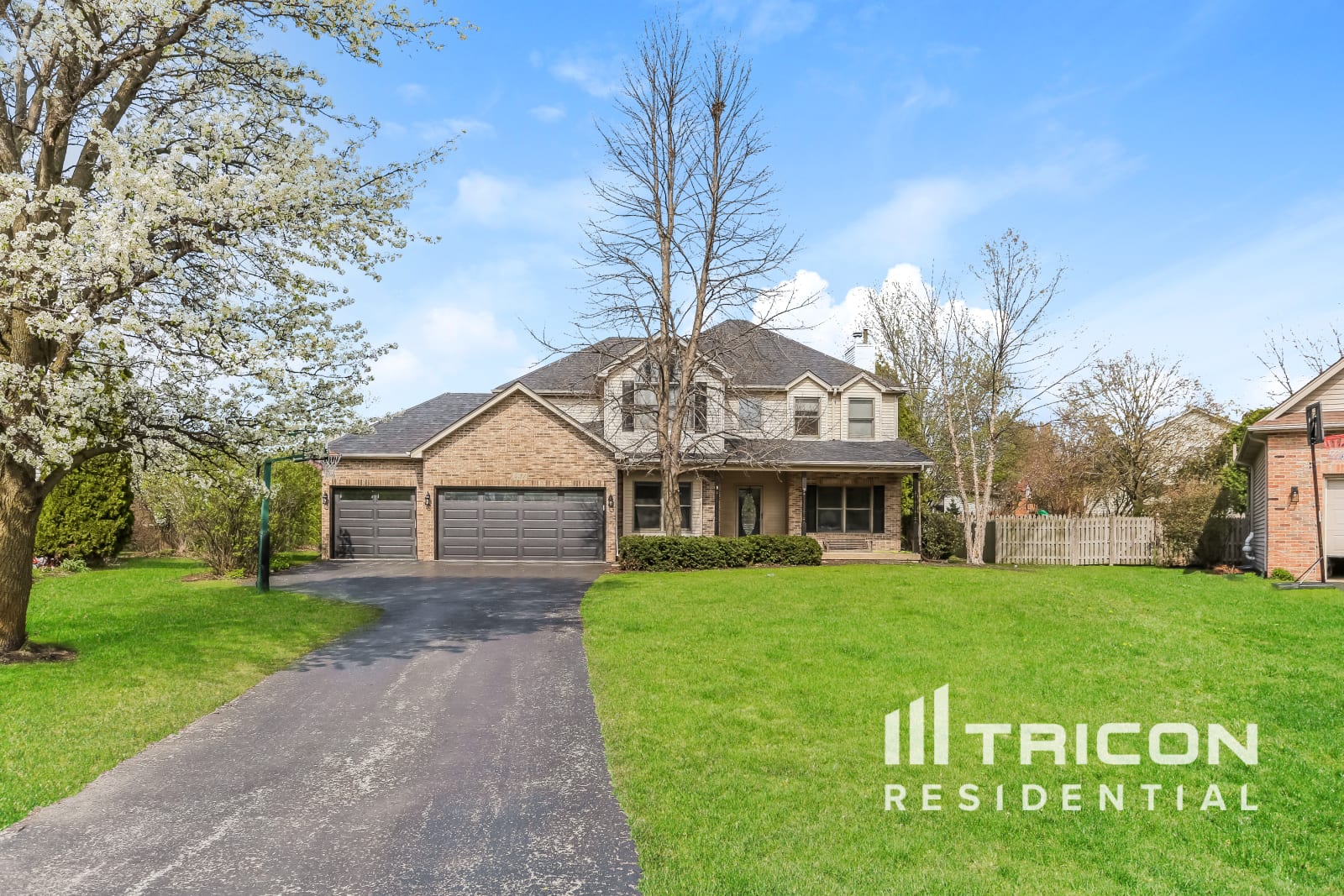 431 Camden Circle Oswego IL | Tricon