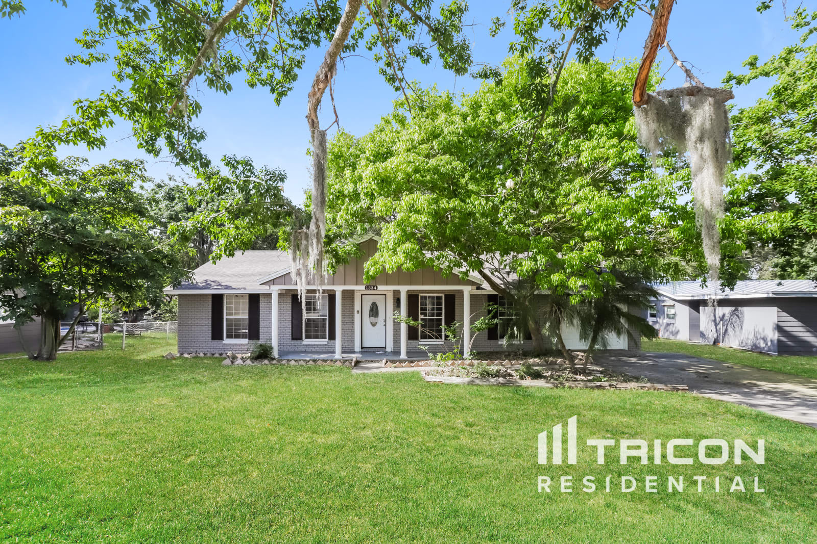 1334 Stately Oaks Dr NW Winter Haven FL