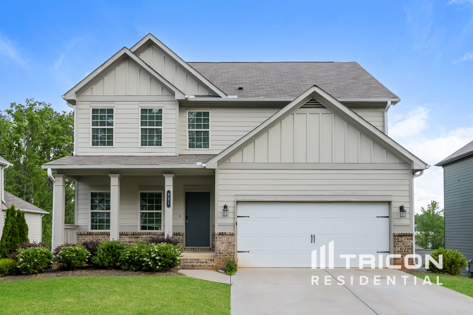 221 Margrave Dr Holly Springs GA