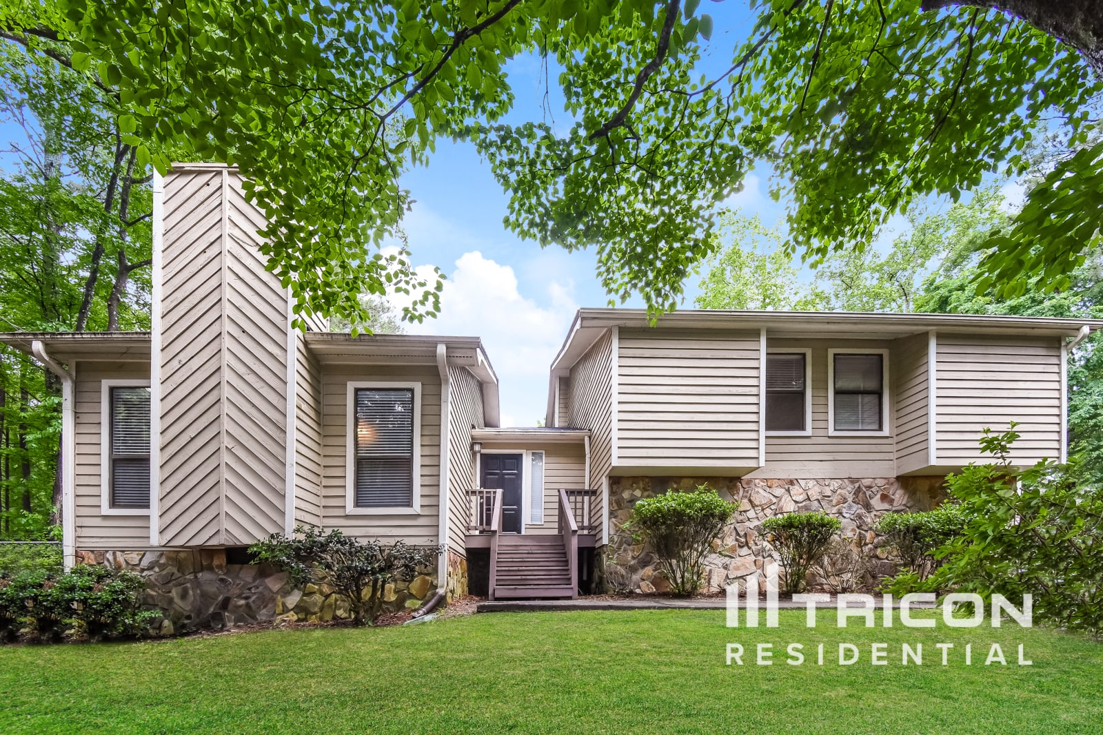 1935 Oakleaf Court Lithia Springs GA