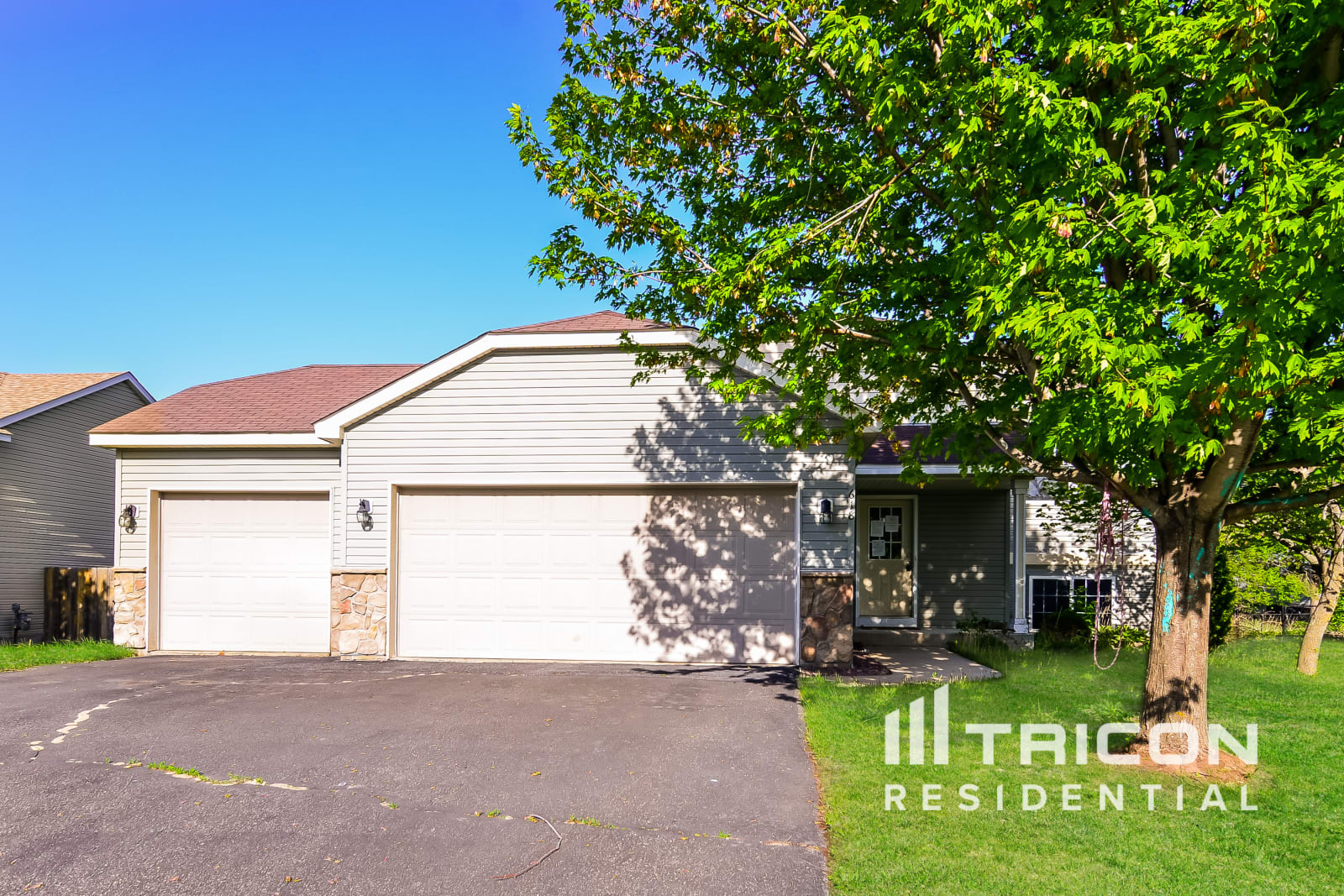 618 Dillon Avenue N Montrose MN
