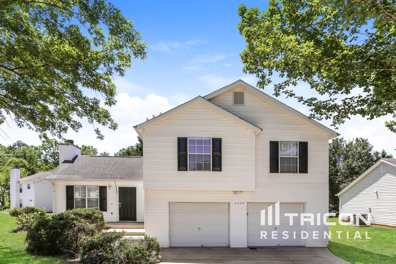 3539 Oak Leaf Court Rex GA