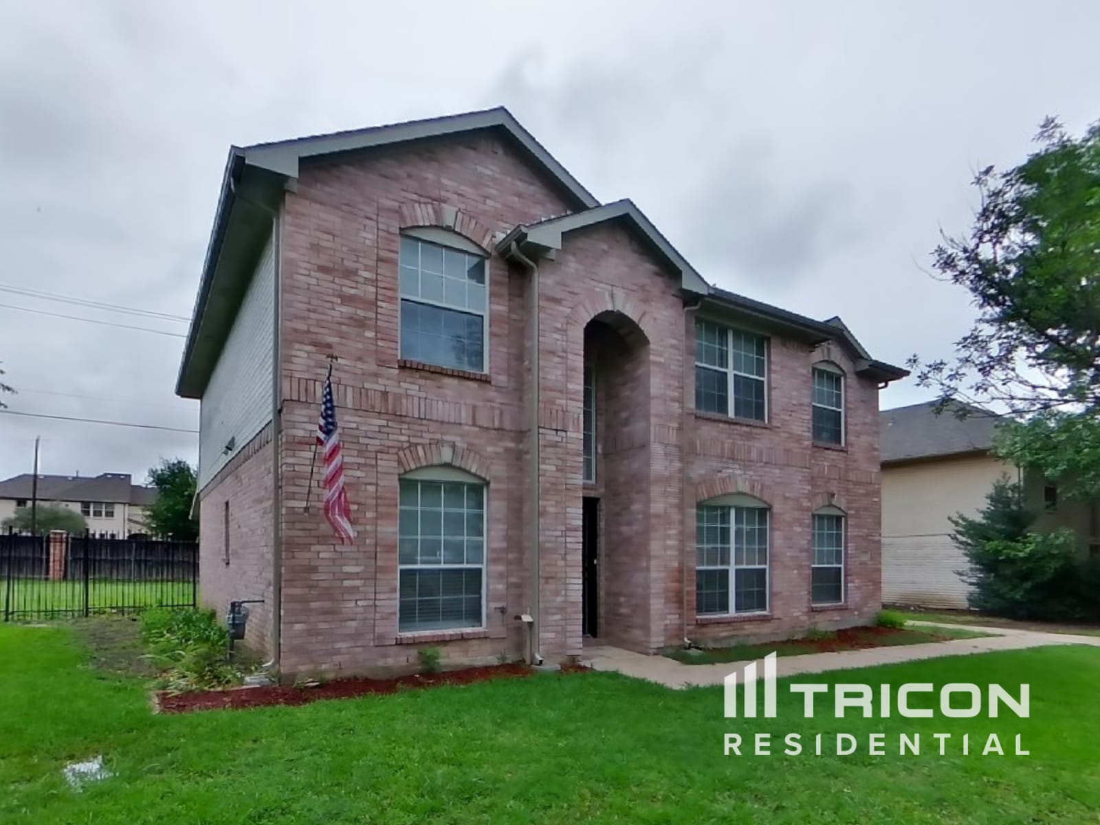 1647 Churchill Ln Mansfield TX