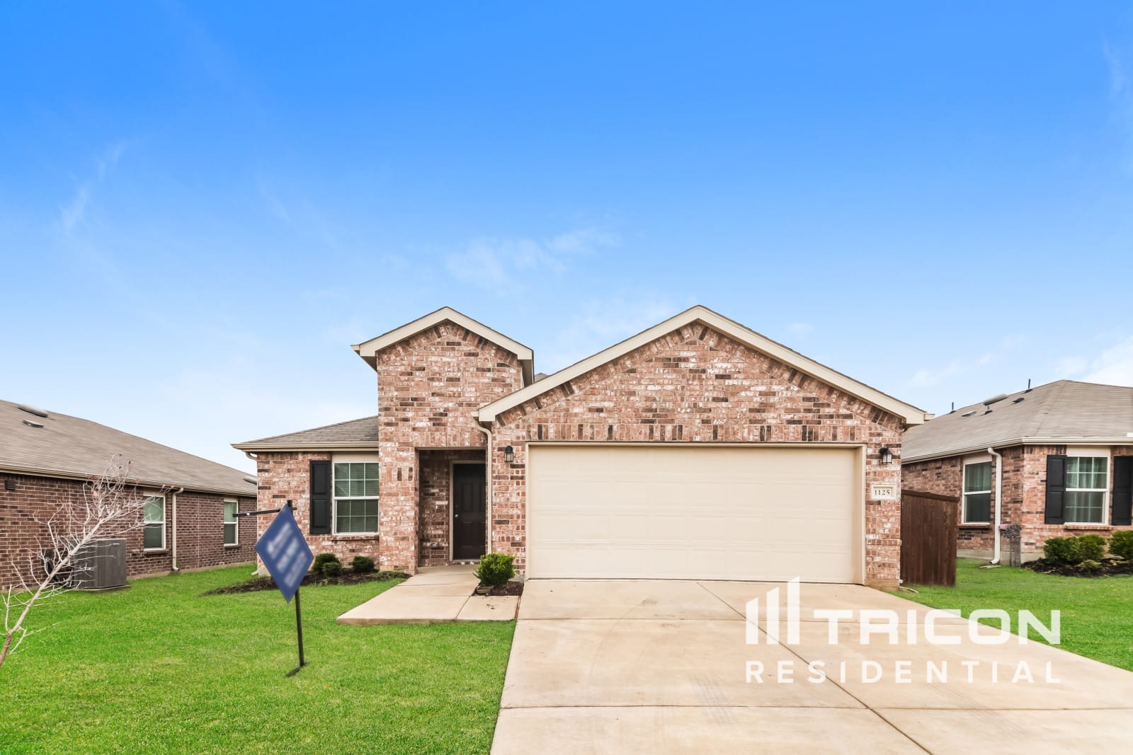 1125 Waggoner Dr Aubrey TX