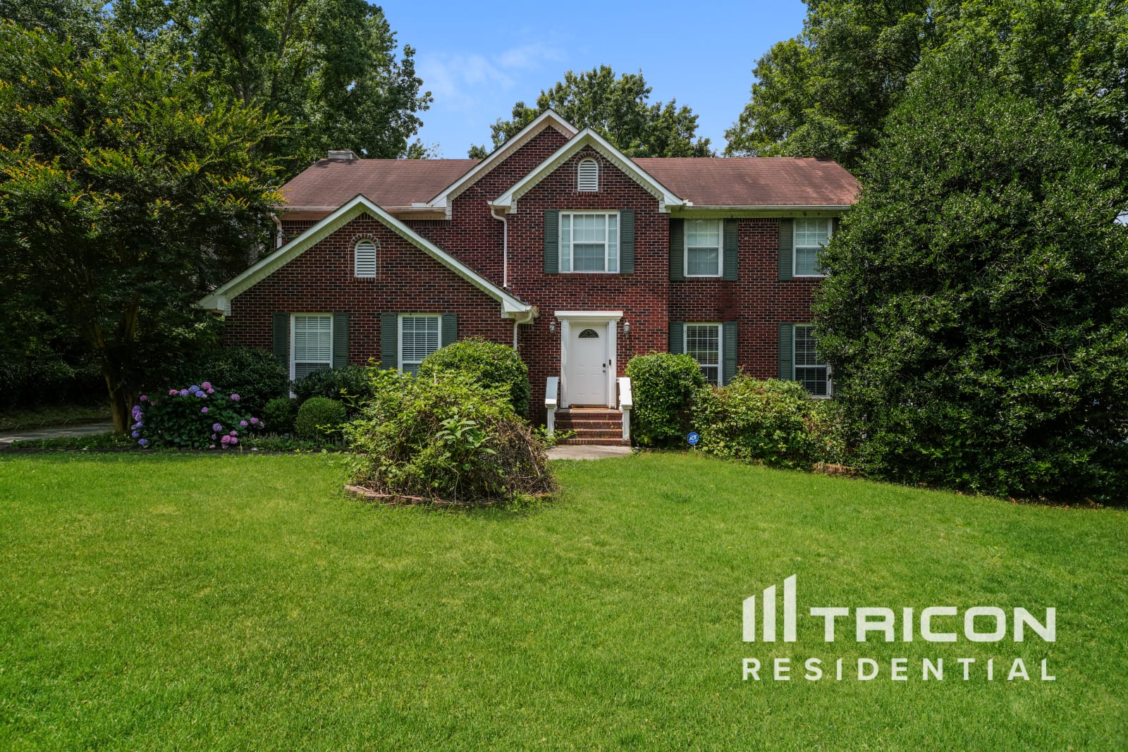 3289 Summit Edge Ct Loganville GA