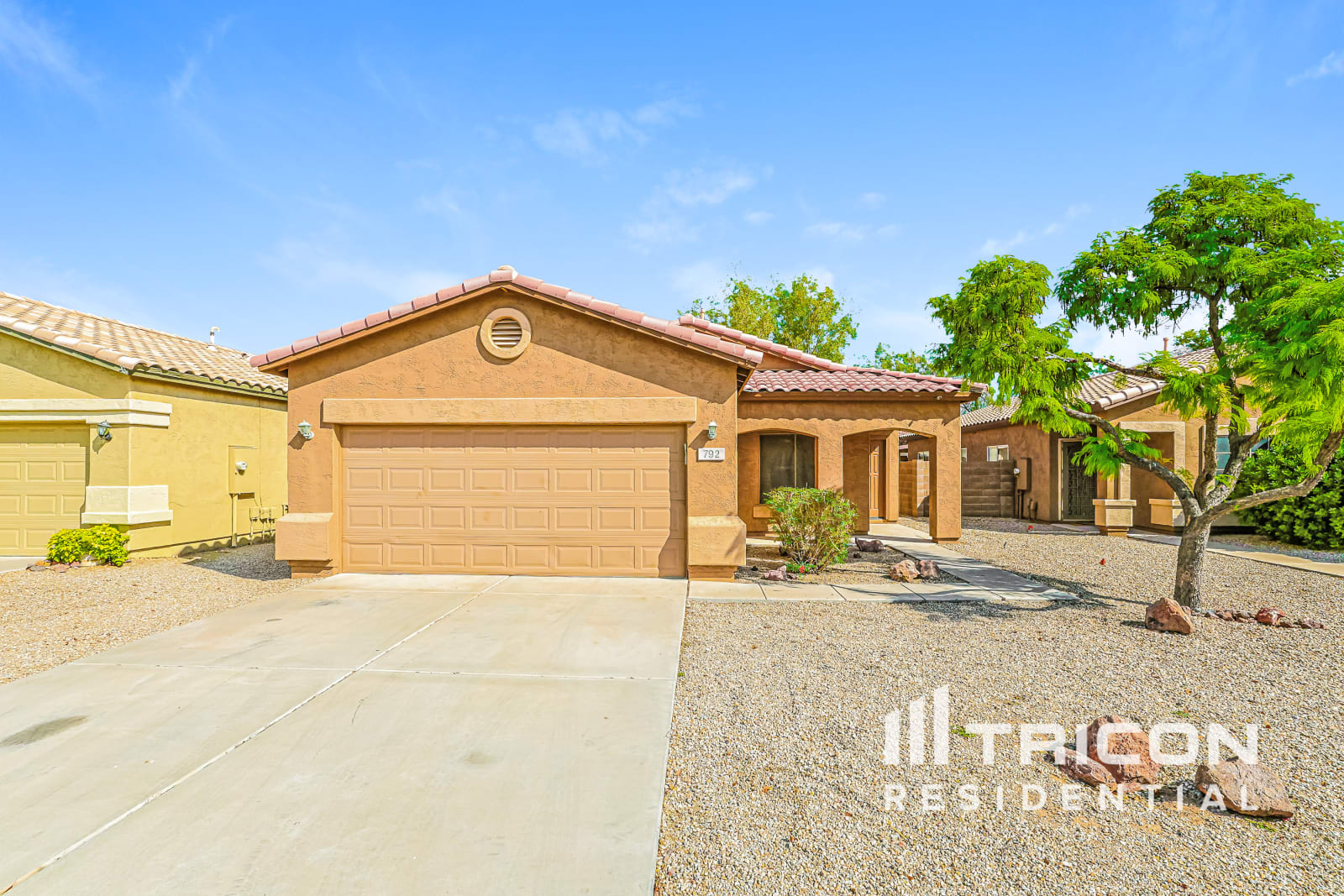 792 E Horizon Heights Dr San Tan Valley AZ
