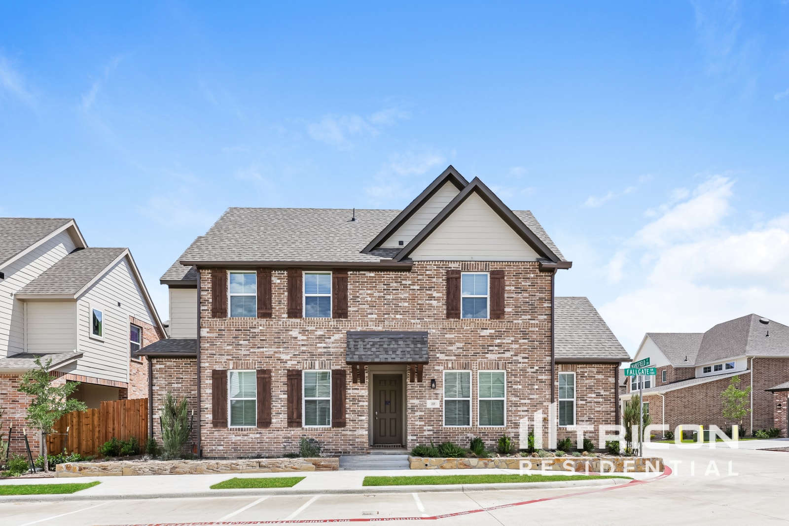 1109 Fallgate Drive Saginaw TX
