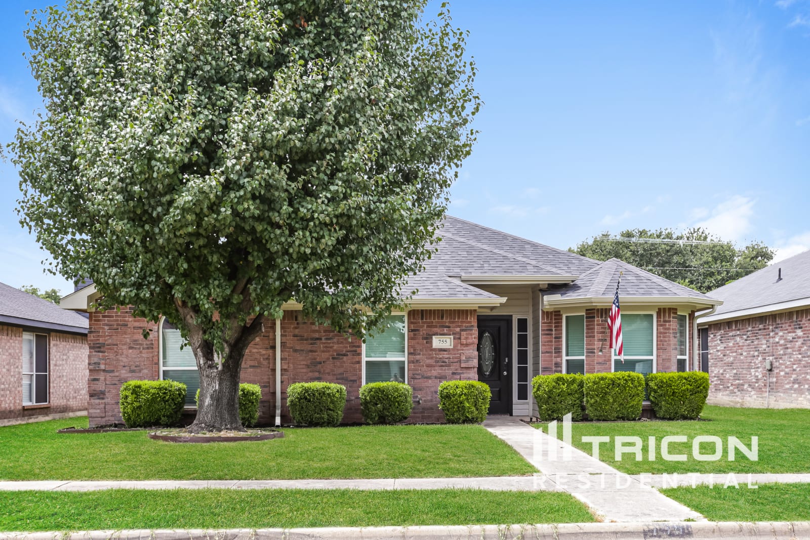 755 Catalina Dr Lancaster TX