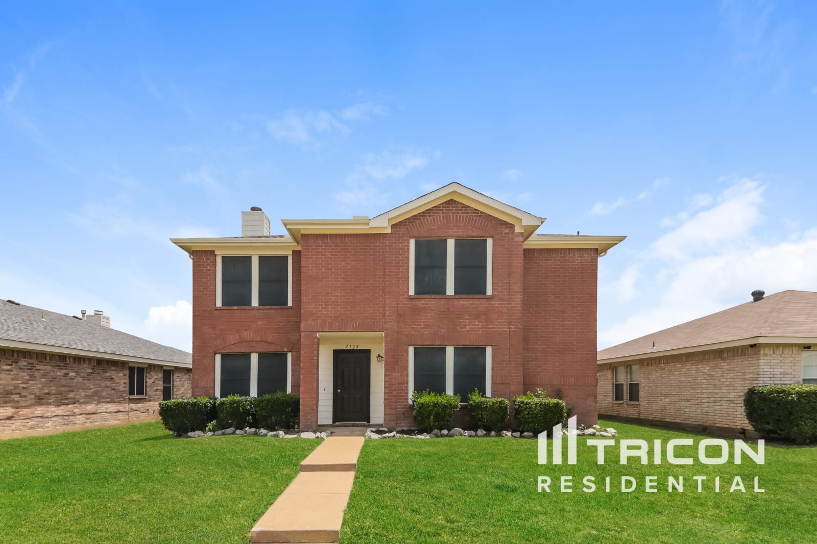 2728 Monticello Ln Lancaster TX