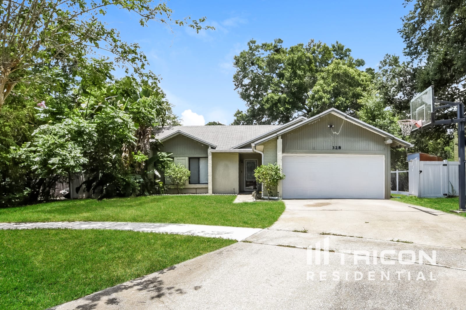 328 Sir Lawrence Dr Sanford FL