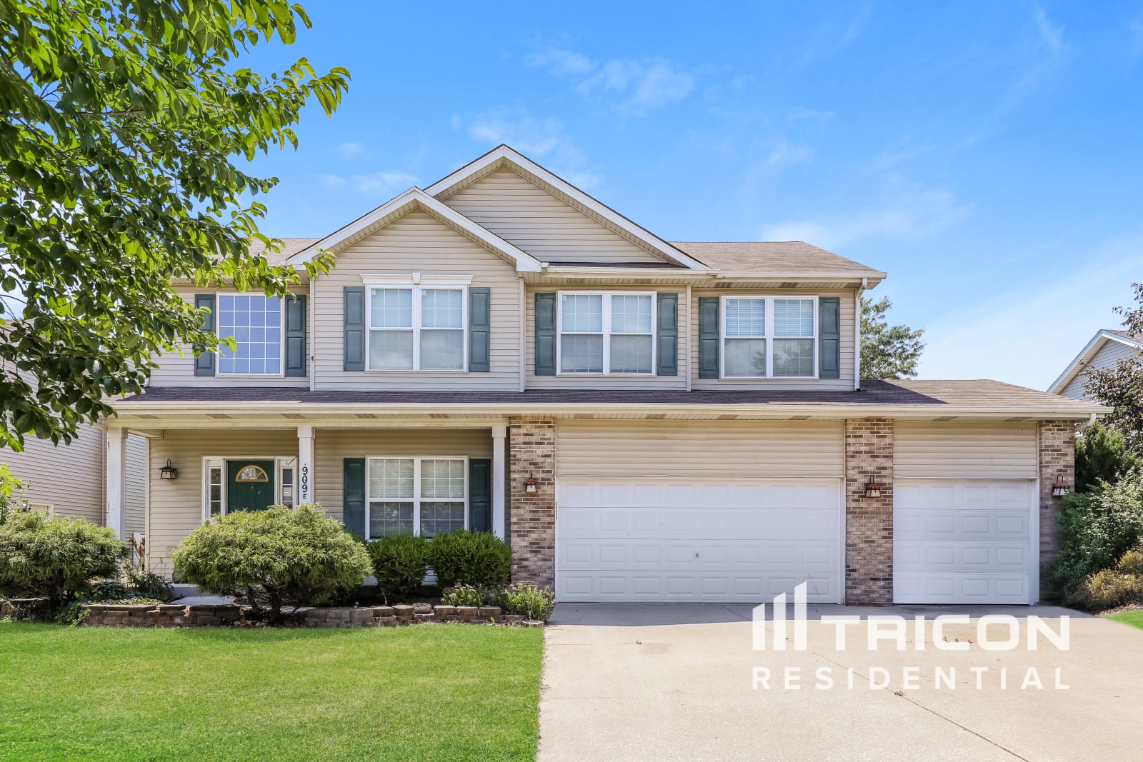 909 Butterfield Cir E Shorewood IL