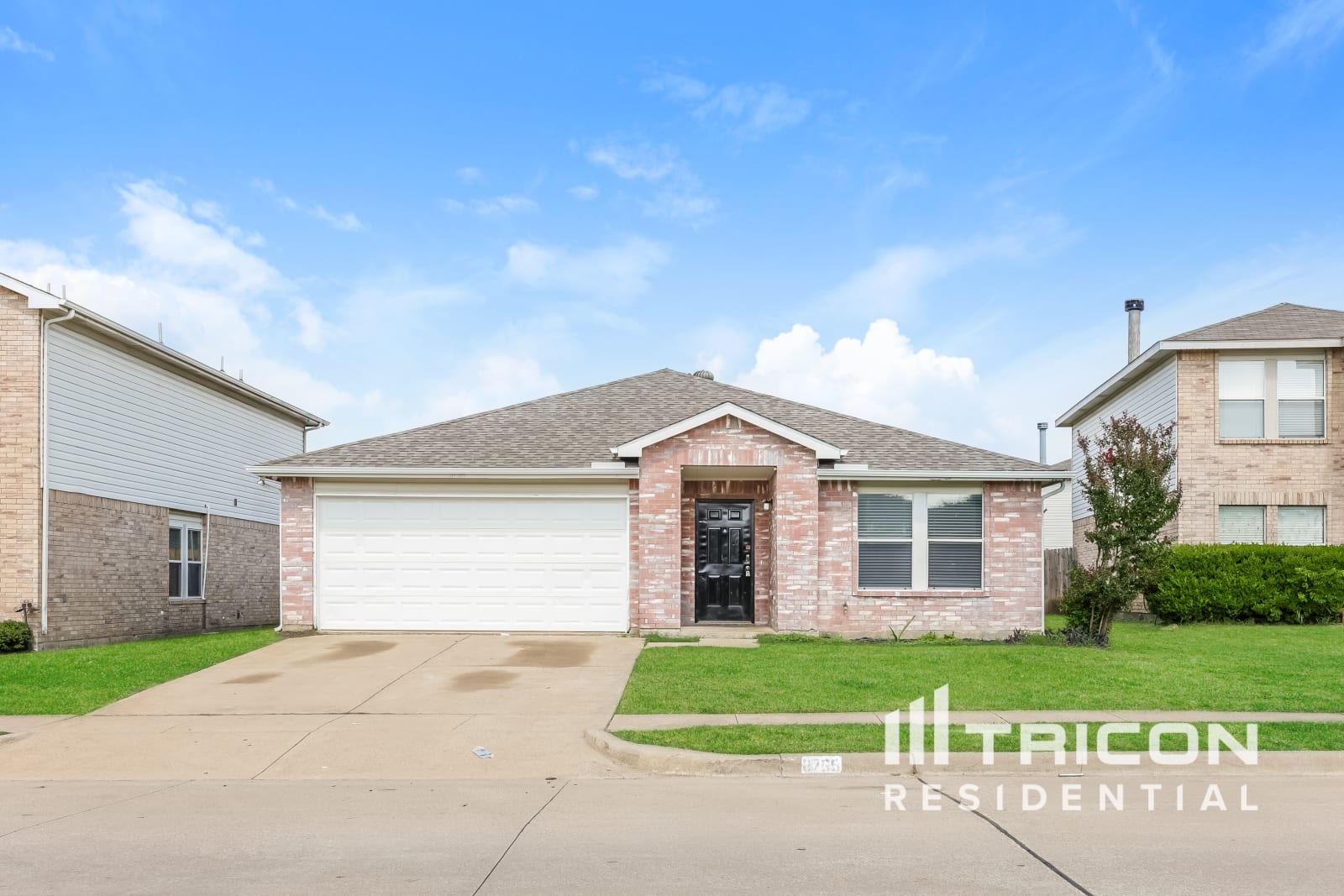 8769 Garden Springs Dr Fort Worth TX