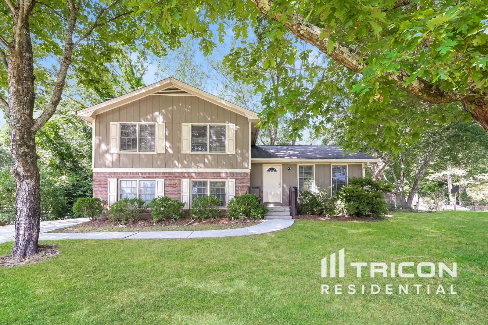 2561 Falcon Ridge Drive Grayson GA