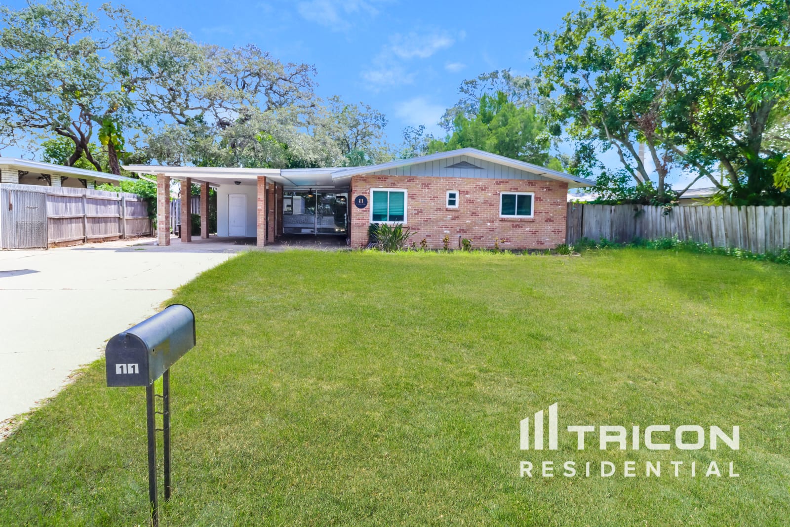 11 Ventura Dr Dunedin FL