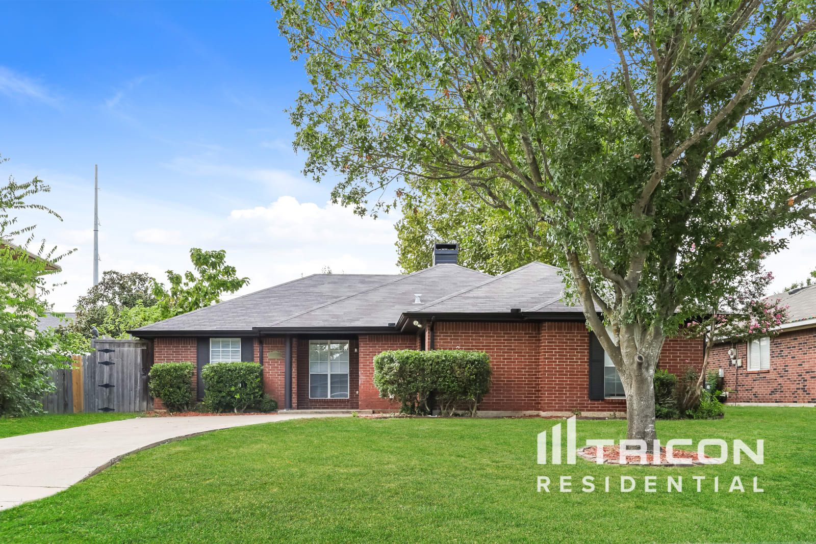 335 Pin Oak Lane Royse City TX
