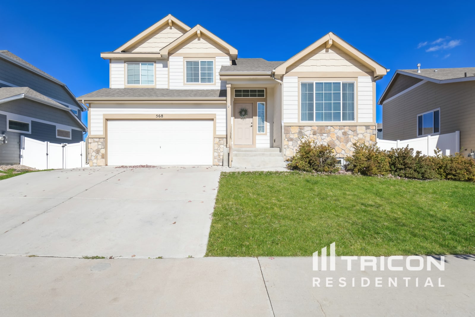 568 Ellingwood Pointe Dr Severance CO