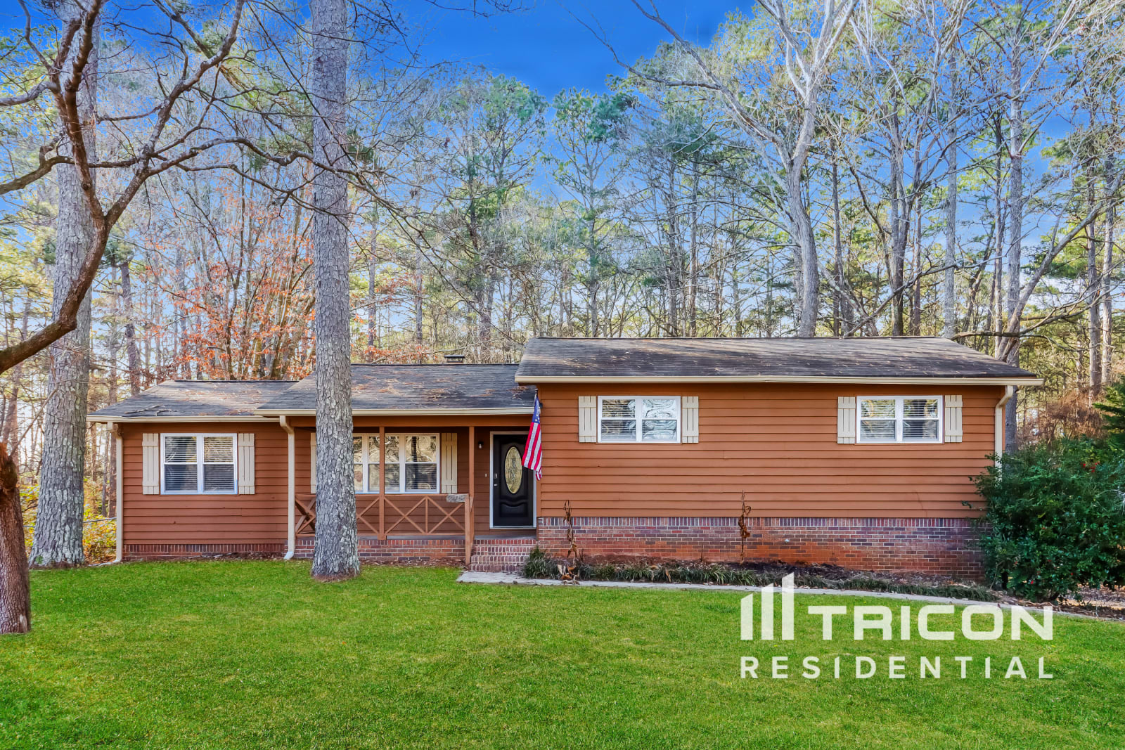 2083 Skyhawk Lane Acworth GA