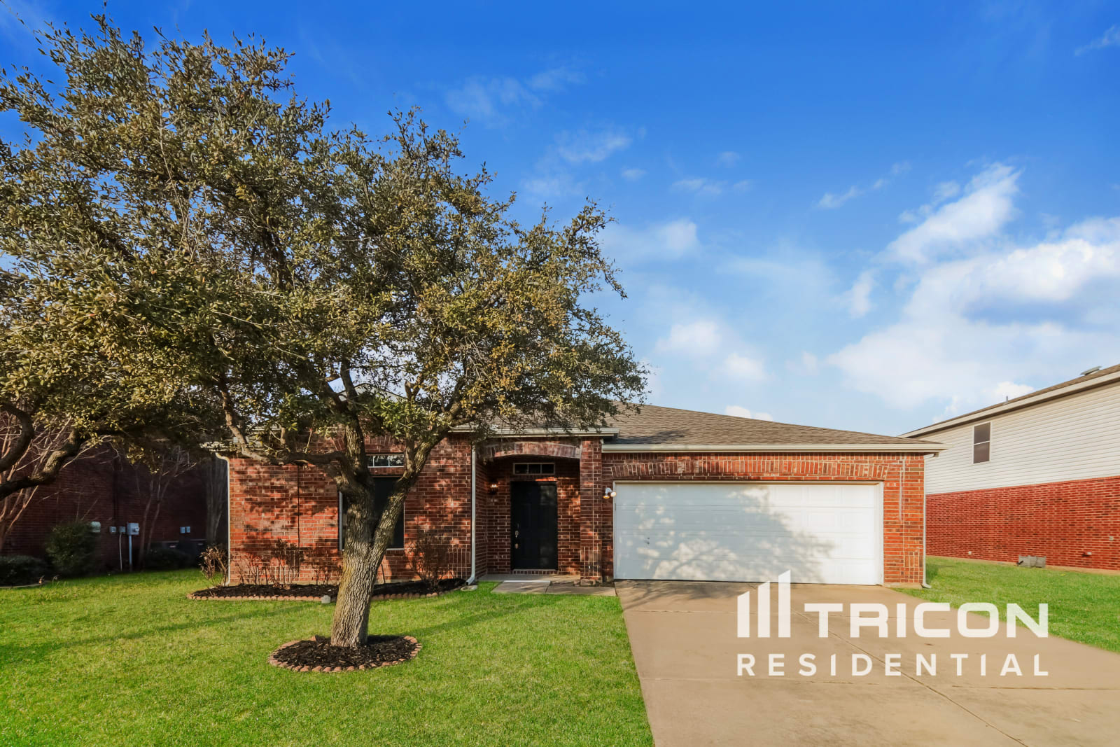 7912 Hidden Path Ln Denton TX