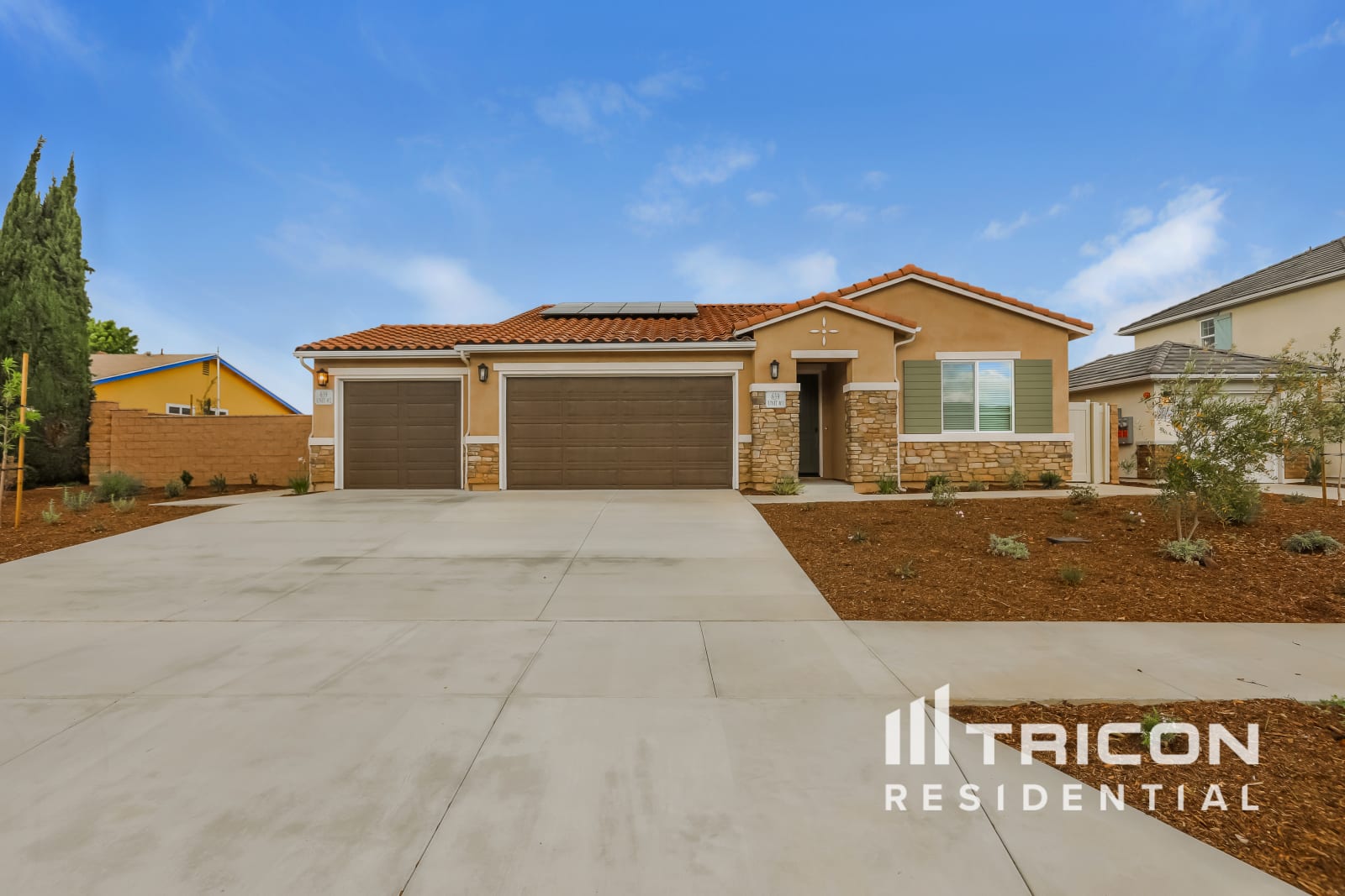 639 Citron Street Corona CA