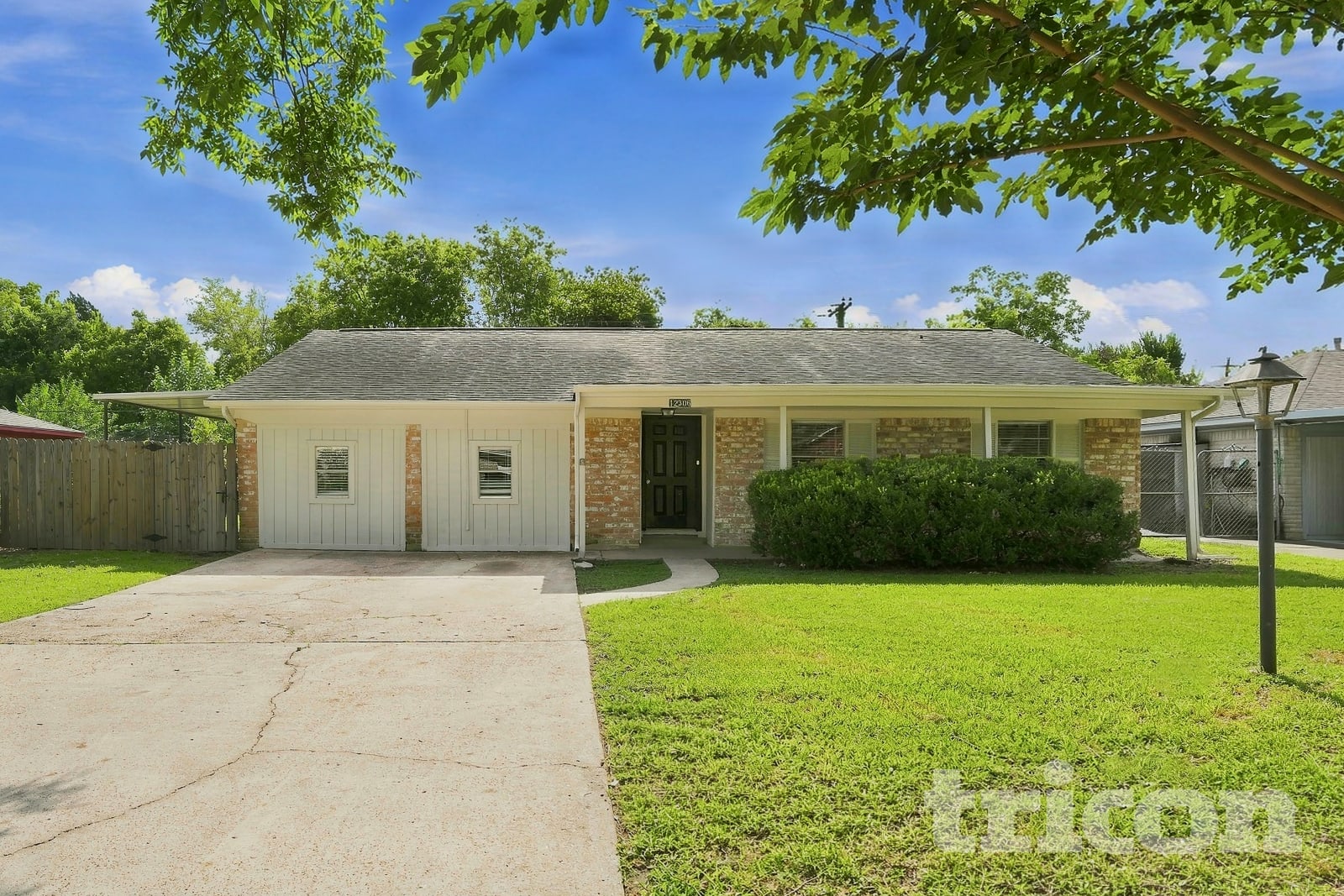 3 Bedroom House – 12306 Foxridge Drive, Houston, TX, 77037