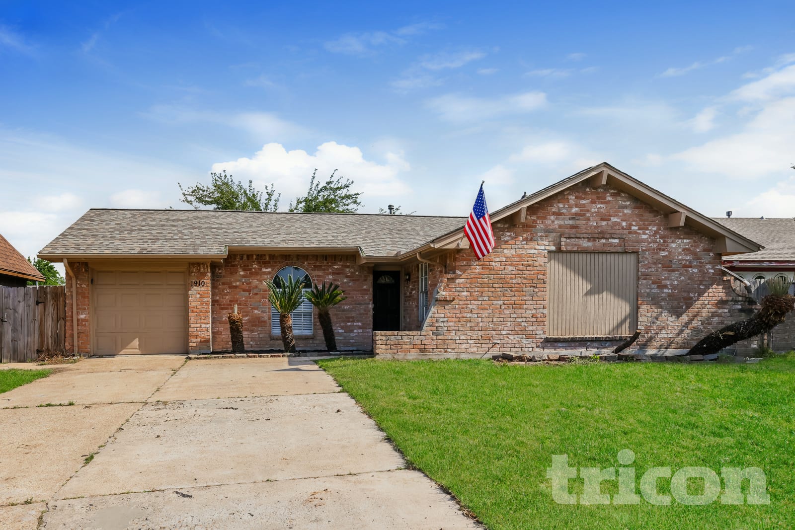 3 Bedroom House – 1910 Barnsley Lane, Houston, TX, 77088