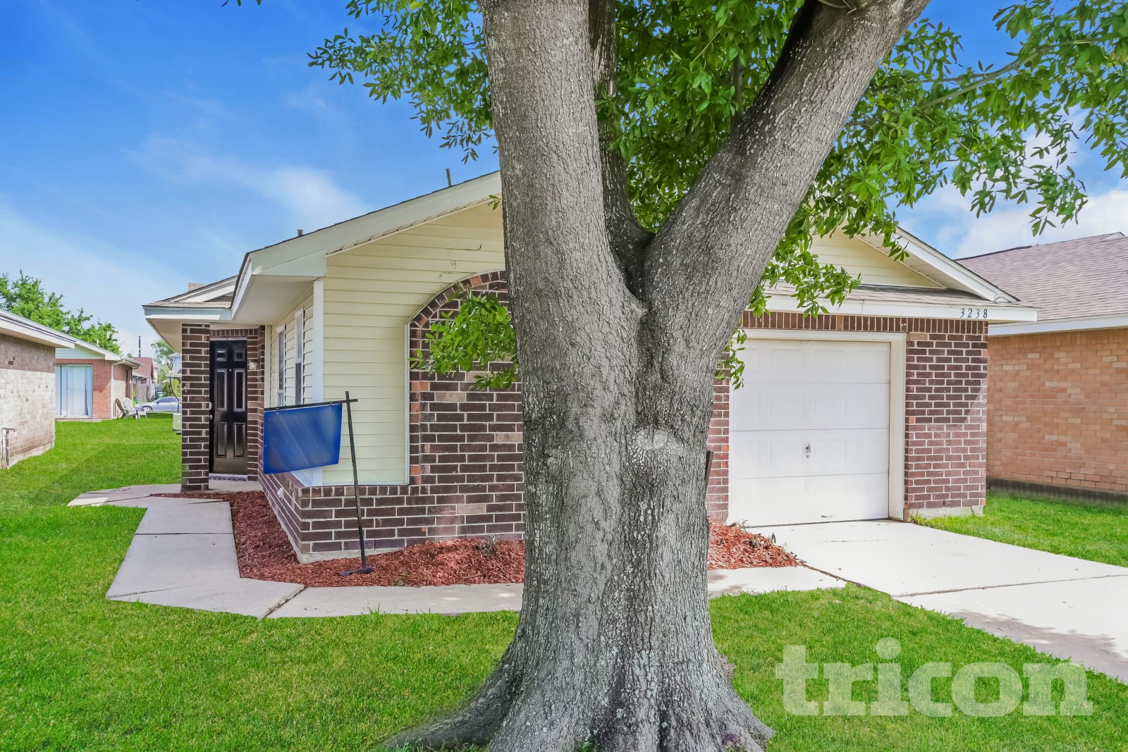 4 Bedroom House – 3238 Kelling Street, Houston, TX, 77045